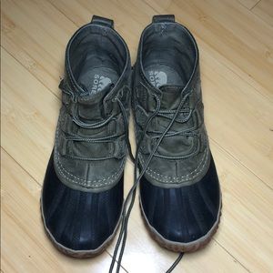 Sorry Out n About Bootie olive Green, size 7